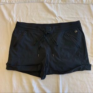 GapFit Shorts Size L
